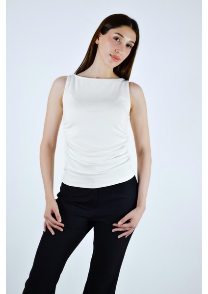 Yanları Büzgü Detaylı Kayık Yaka Basic Body fiyatları
