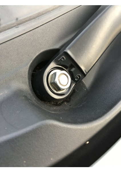 Yeni Toyota Verso Silecek Kolu Kapağı T1347336 fiyatları