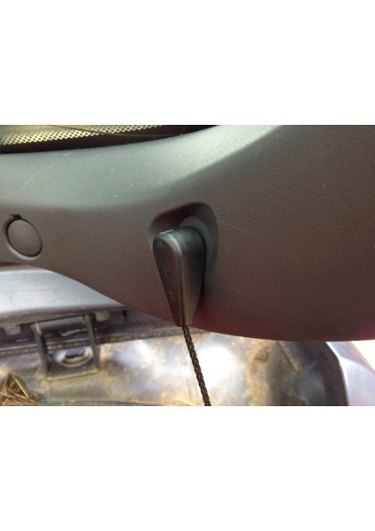 Yeni Renault Clio 2 Bagaj Klipsi T342279 fırsatları