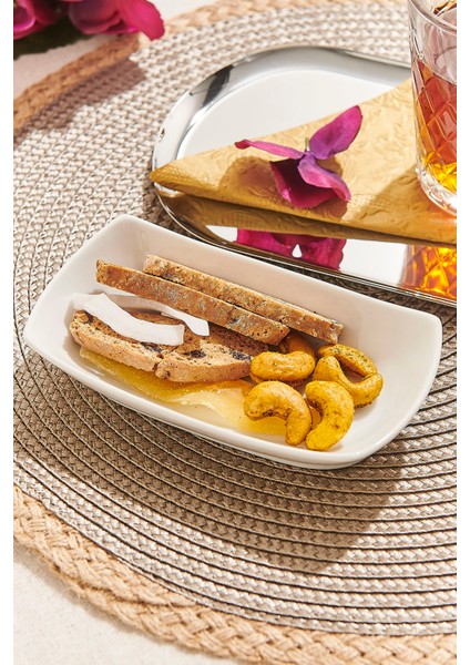 Beyaz Yakup Porselen Meze Tabağı