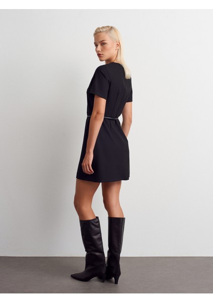 90927 Kemerli Elbise-Siyah fiyatları