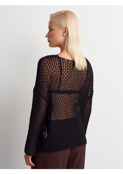 10807 Kayık Yaka Ajurlu Triko Kazak-Siyah fiyatları