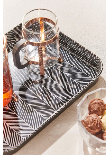 Bistro Tepsi Zik Zak Siyah Beyaz