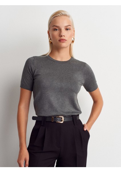 10779 Bisiklet Yaka Kısa Kol Basic Triko Bluz-K.füme Mel modelleri