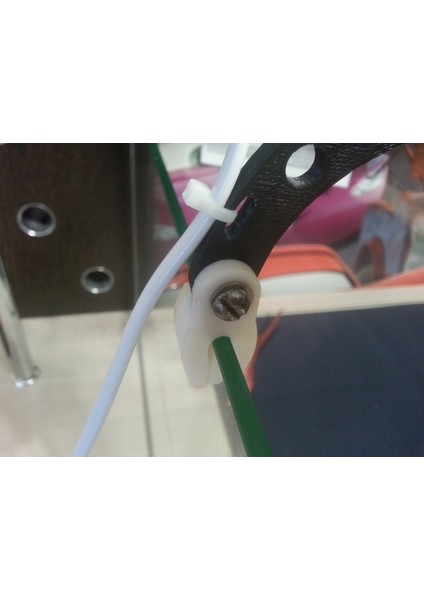 Yeni Teraryum Için Uv Lamba Tutucusu (Plastik Aparattır!!!)