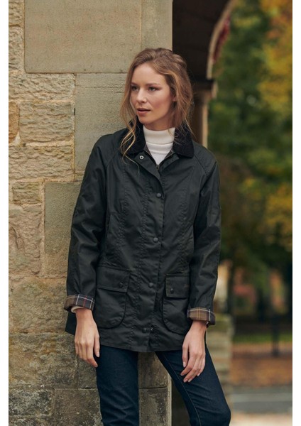 Kadın Olive Classic Beadnell Sylkoil Yağlı Pamuk Ceket – Günlük ve Dış Mekan Kullanıma Uygun, Düz Desen