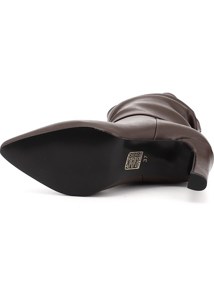 Kadın Kahverengi Sivri Burun Körüklü İnce Topuklu Çizme fırsatları