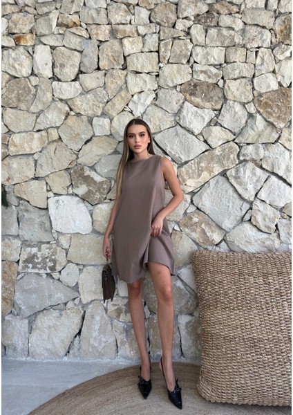 Çan Kesim Vizon Halter Yaka Kısa Basic Elbise