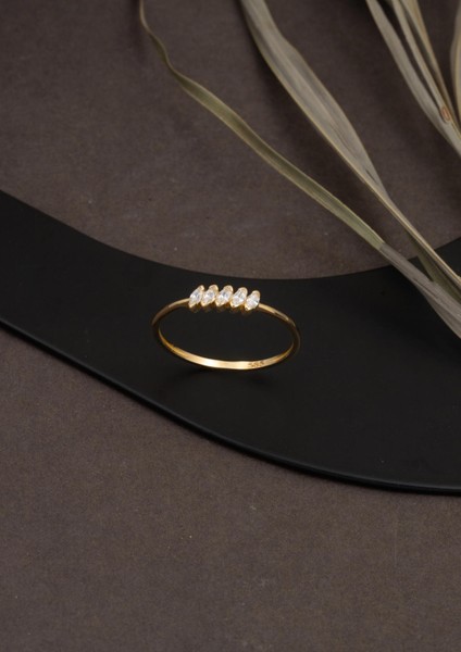 Oval Minimal Beştaş 14 Ayar Altın Yüzük modelleri