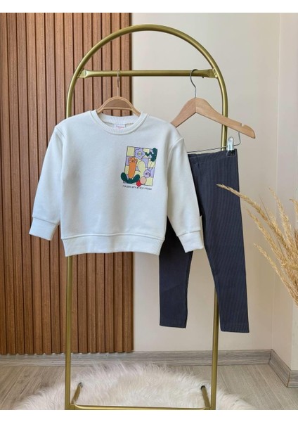 Kız Çocuk Pamuklu Beyaz Renkli Sırt Baskılı Sweatshirt Tayt Alt-Üst Takım indirimleri