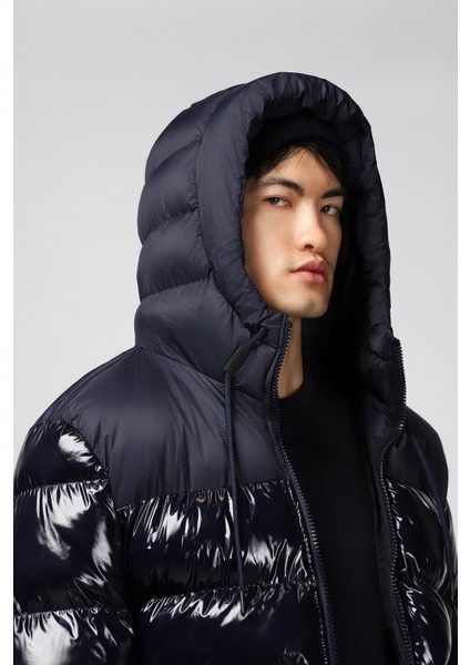 Kapüşonlu Kapitone Spor Şişme Mont modelleri