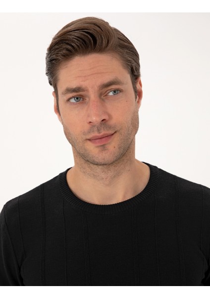 Erkek Siyah Slim Fit Bisiklet Yaka Triko Kazak 50315584-VR046 fiyatları