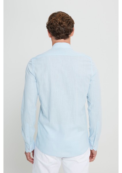 Erkek Açık Mavi Slim Fit Düğmeli Yaka Keten Görünümlü %100 Pamuk Flamlı Gömlek