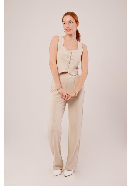 Kalın Askılı Düğmeli Yelek ve Pantolon Bej Takım