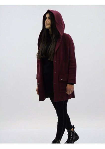 Kapüşonlu Zımba Düğmeli Ceket modelleri