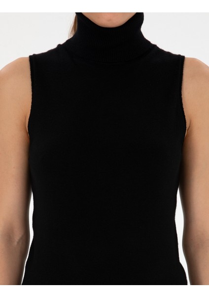 Kadın Siyah Slim Fit Kazak 50316336-VR046