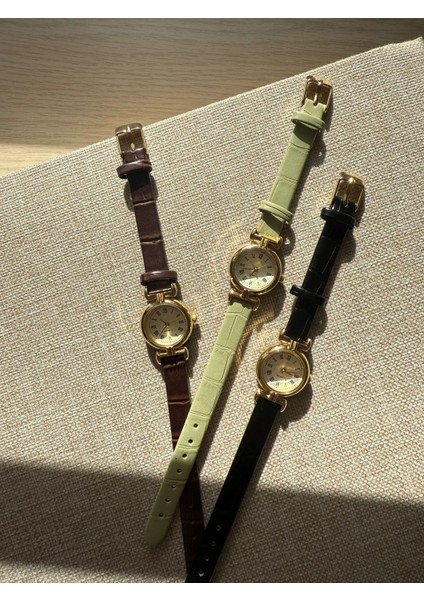 Retro Minimal Deri Kordon Vintage Kadın Kol Saati fiyatları