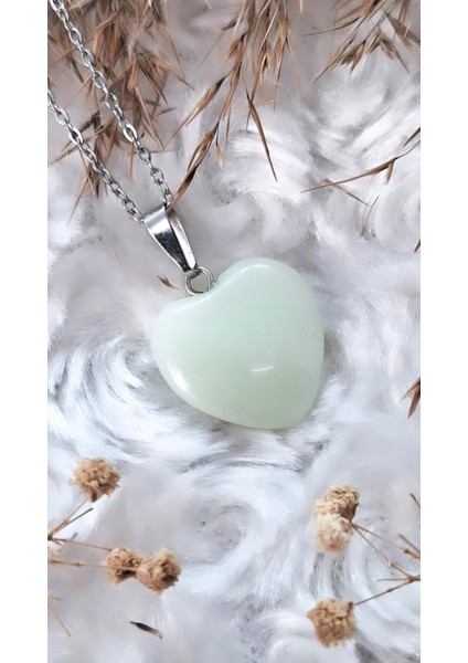 Açık Yeşil Fosfor Doğaltaş Kalp Çelik Kolye