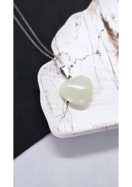 Açık Yeşil Fosfor Doğaltaş Kalp Çelik Kolye modelleri