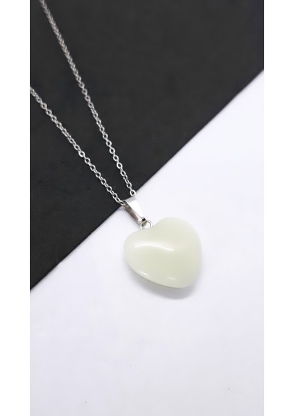 Açık Yeşil Fosfor Doğaltaş Kalp Çelik Kolye fırsatları