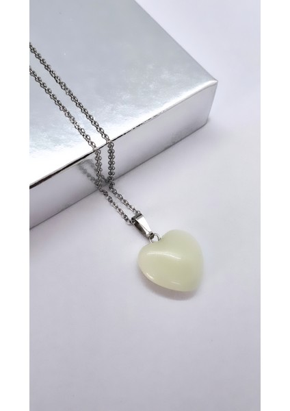 Açık Yeşil Fosfor Doğaltaş Kalp Çelik Kolye indirimleri