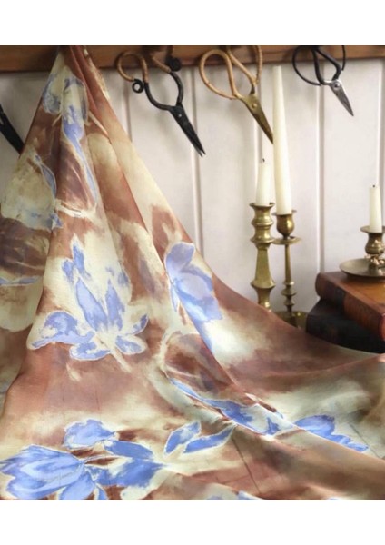 Ake.r Janjan Şifon Dökümlü Kumaş Sulu Boya Desenlidir