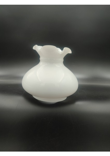 Avize Camı. Alaattin Model .süt Beyaz Parlak Renkte (Alt Yuva Çapı:11.00 Cm-H:14.00 Cm) modelleri