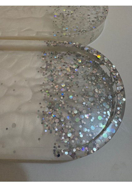 - El Yapımı 6'lı Epoksi Sunumluk - Inci Beyazı Gümüş Glitter & Varaklı - Ebatları: 17,5 x 9,5 cm modelleri