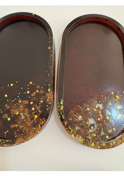 - El Yapımı 6'lı Epoksi Sunumluk - Gerçek Kahve Çekirdekli & Gold Glitterli - Ebatları: 17,5 x 9,5 cm