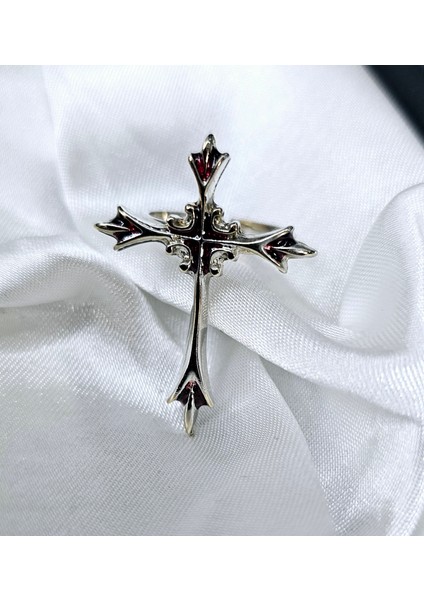 Kırmızı Mineli Gotik Haç Yüzük