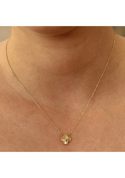 14 Ayar Altın Yonca Kalemli Kolye