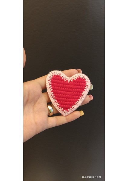 Dokuma Kırmızı Kalp Arma 7x6 cm