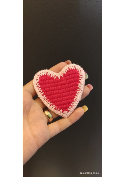 Dokuma Kırmızı Kalp Arma 7x6 cm fiyatları