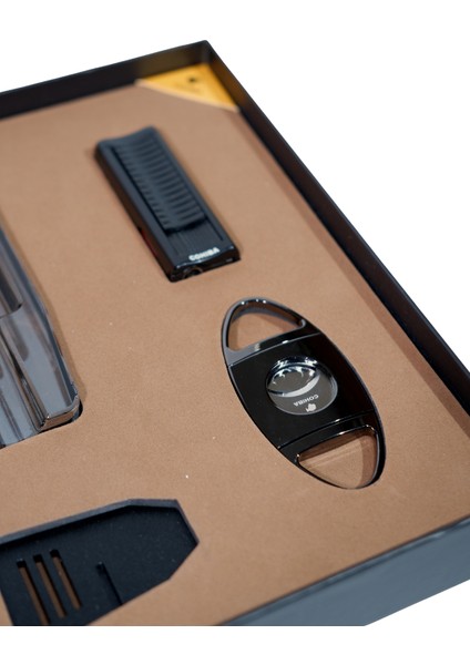 Çakmak Kesici Küllük Sehpa Siyah Dörtlü Puro Seti modelleri