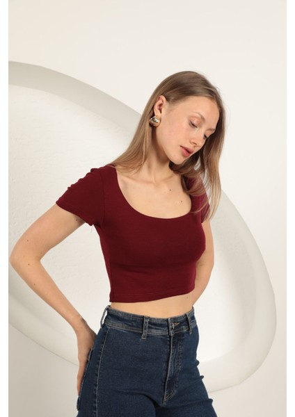 Siyah U Yaka Kısa Kollu Bluz