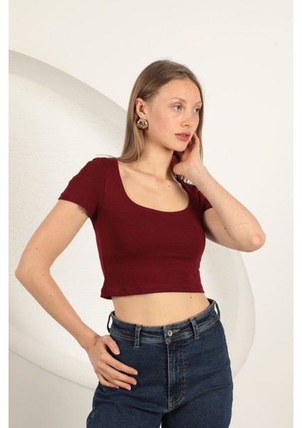 Siyah U Yaka Kısa Kollu Bluz