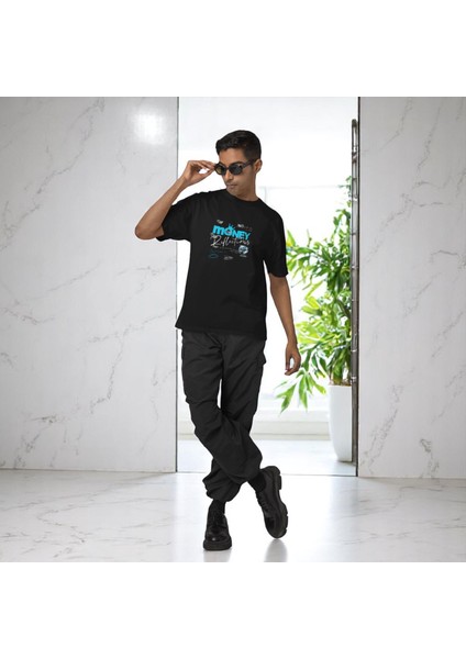 Money Reflections Baskılı Siyah Oversize Tişört indirimleri