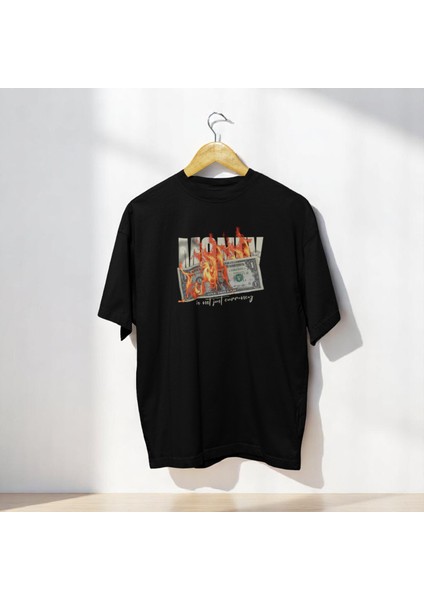 Money Is Not Just Currency Baskılı Siyah Oversize Tişört fırsatları