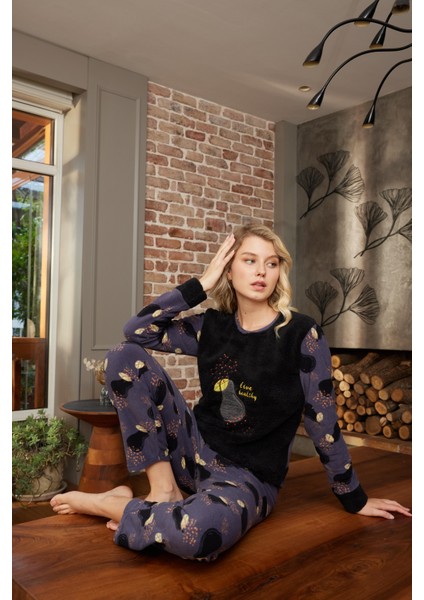 Kadın Polar Pijama Takımı – Yumuşak, Sıcak ve Rahat Ev Giyim 13226 modelleri