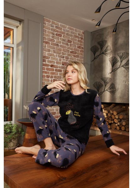 Kadın Polar Pijama Takımı – Yumuşak, Sıcak ve Rahat Ev Giyim 13225 modelleri