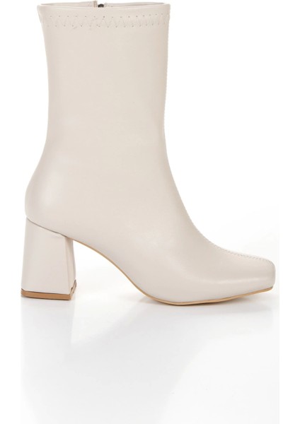 Bej Kadın Küt Burun Topuklu Fermuarlı Bot fiyatları