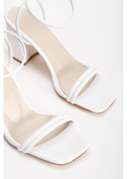 Kadın Kalın Topuklu Günlük Ayakkabı Beyaz modelleri