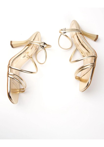 MFT Kadın Yazlık Altın Suni Deri Topuklu Ayakkabı ve Çanta Takımı Neolit Tabanlı