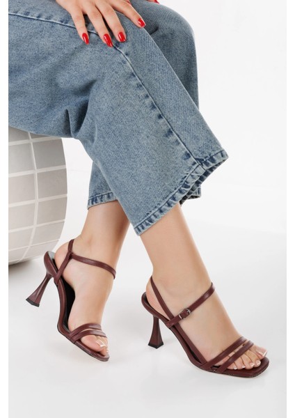 Kadın Ince Topuklu Şık Ayakkabı Bordo