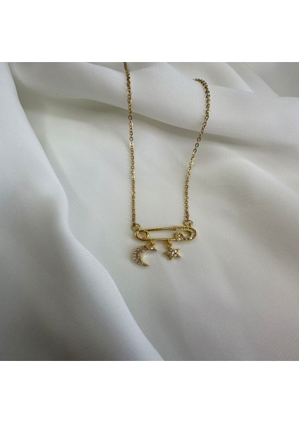 Ay Yıldızlı Çengel Iğne Figürlü Çelik Kolye modelleri