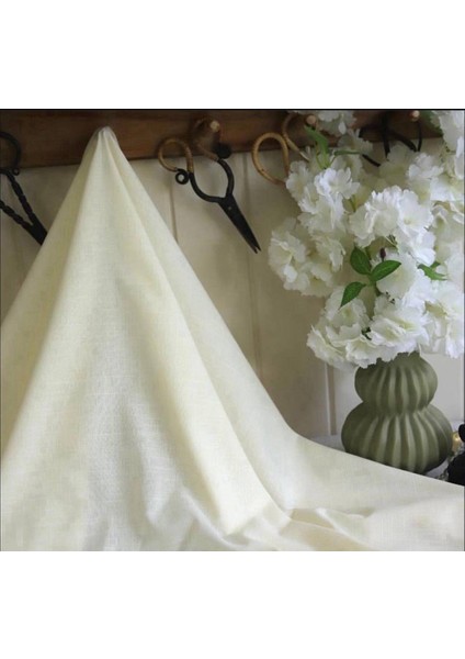 Pamuk Keten Çok Açık Sarı Renkte Yumuşak Yapıda