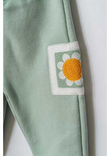 Kız Çocuk Pamuklu Yeşil Çiçek Nakışlı Dantel Detaylı Sweatshirt ve Eşofman Takım modelleri