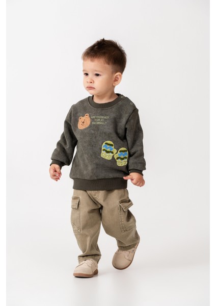 Erkek Çocuk Pamuklu Haki Nakışlı Sweatshirt ve Cepli Kargo Pantolon Takım