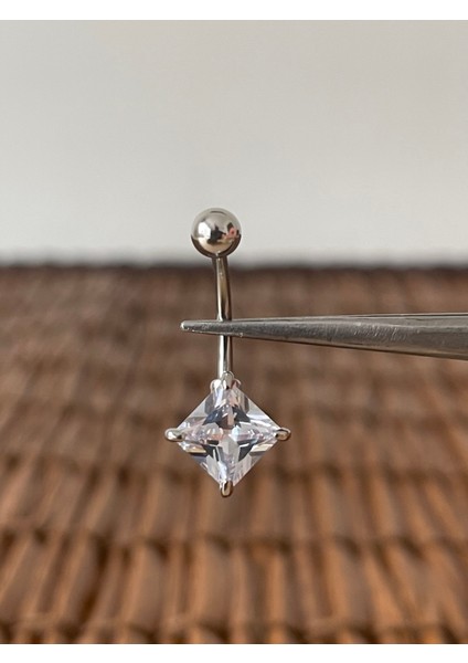 316 L Cerrahi Çelik Kare Parlak Zirkon Taşlı Göbek Piercingi