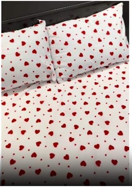 Tek Kişilik Pamuklu Lastikli Çarşaf Seti 50 x 70 cm Yastık Kılıfı Kalp Kesenli